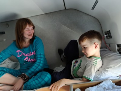 � ������